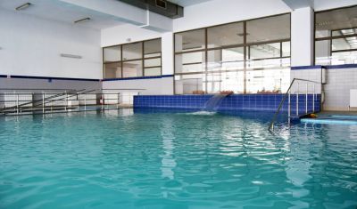 Imagine pentru Complex Balnear Cozia 3* valabile pentru Paste  2026